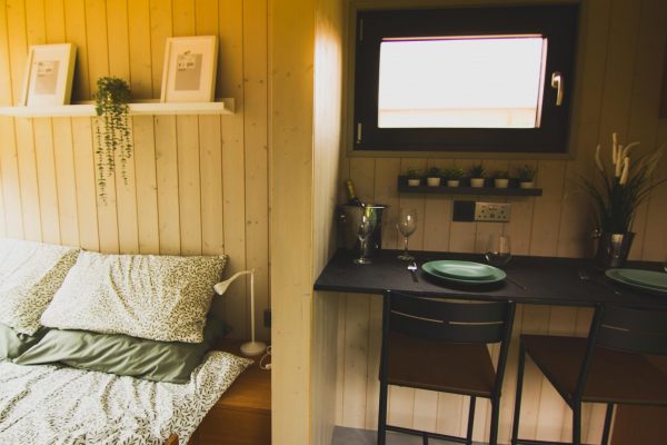 Luxury Glamping Pod - Image 10