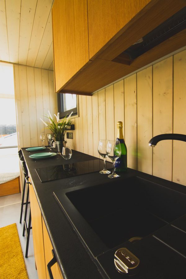 Luxury Glamping Pod - Image 9